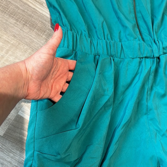 Cute Romper - Picture 3 of 4